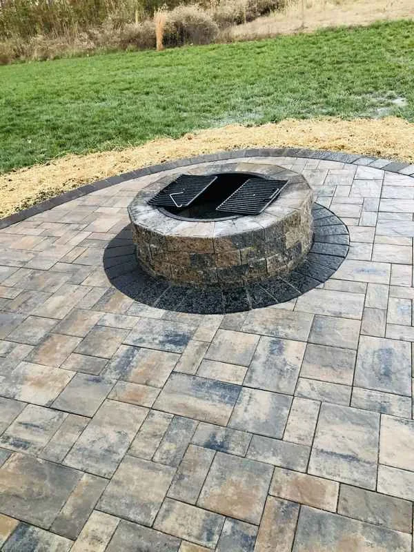 Natural stone patio with curved edge