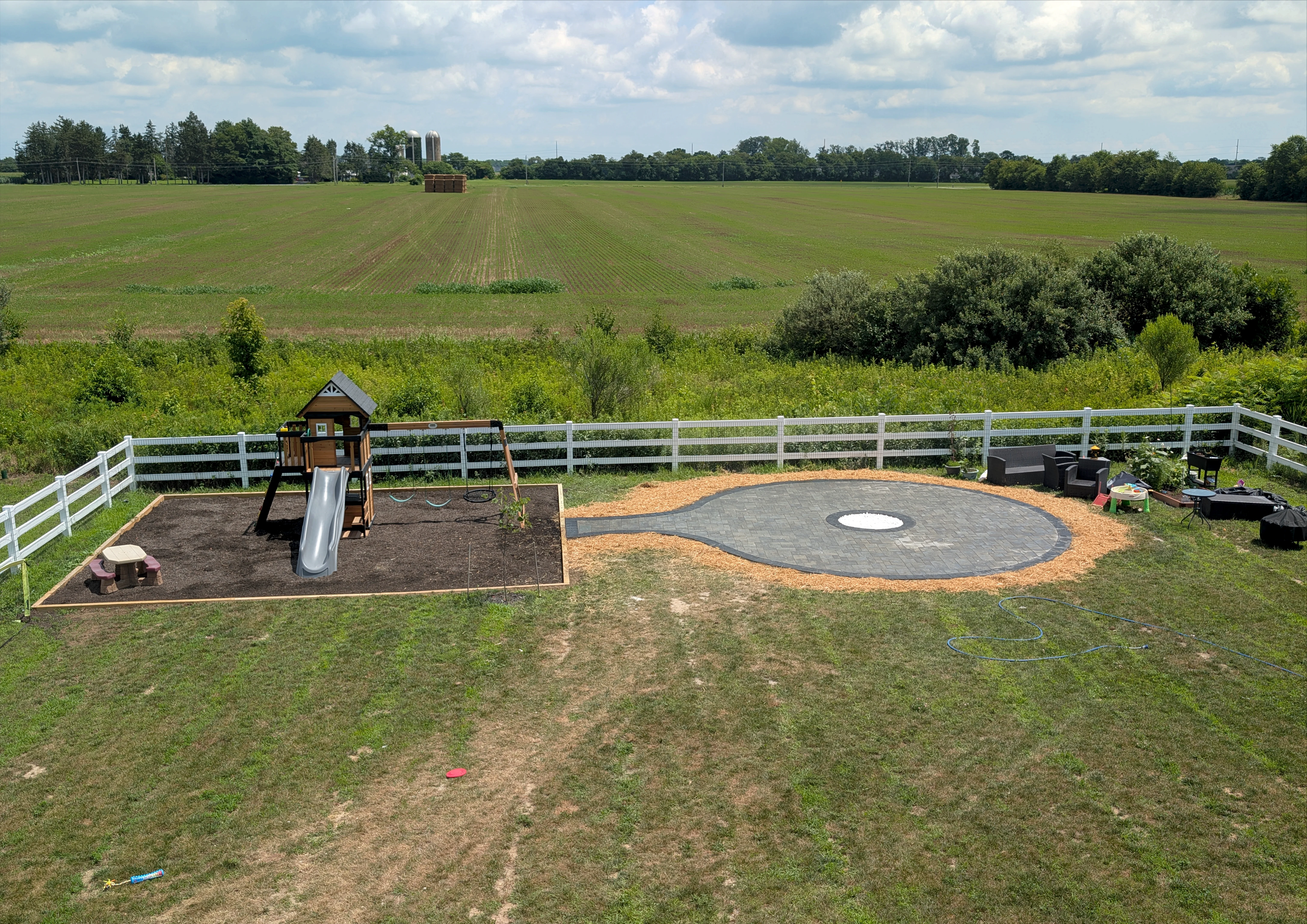 Paver Patio with Fire Pit & Mulch Bed
